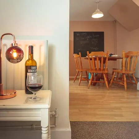 Cliff House Holiday home *