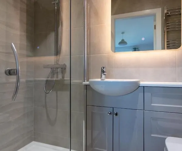 Cliff House * Ebberston