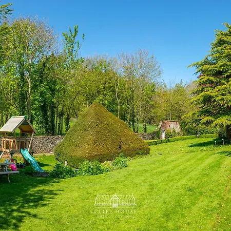 Dom wakacyjny Cliff House