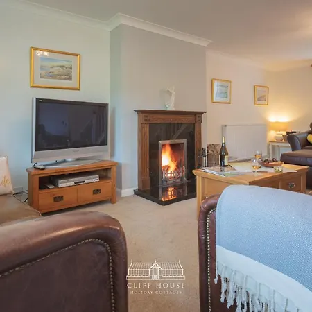 Cliff House * Ebberston