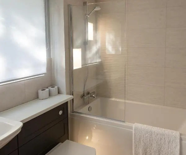 Cliff House Holiday home *