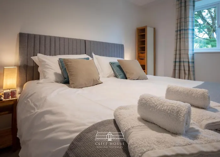 Cliff House * Ebberston